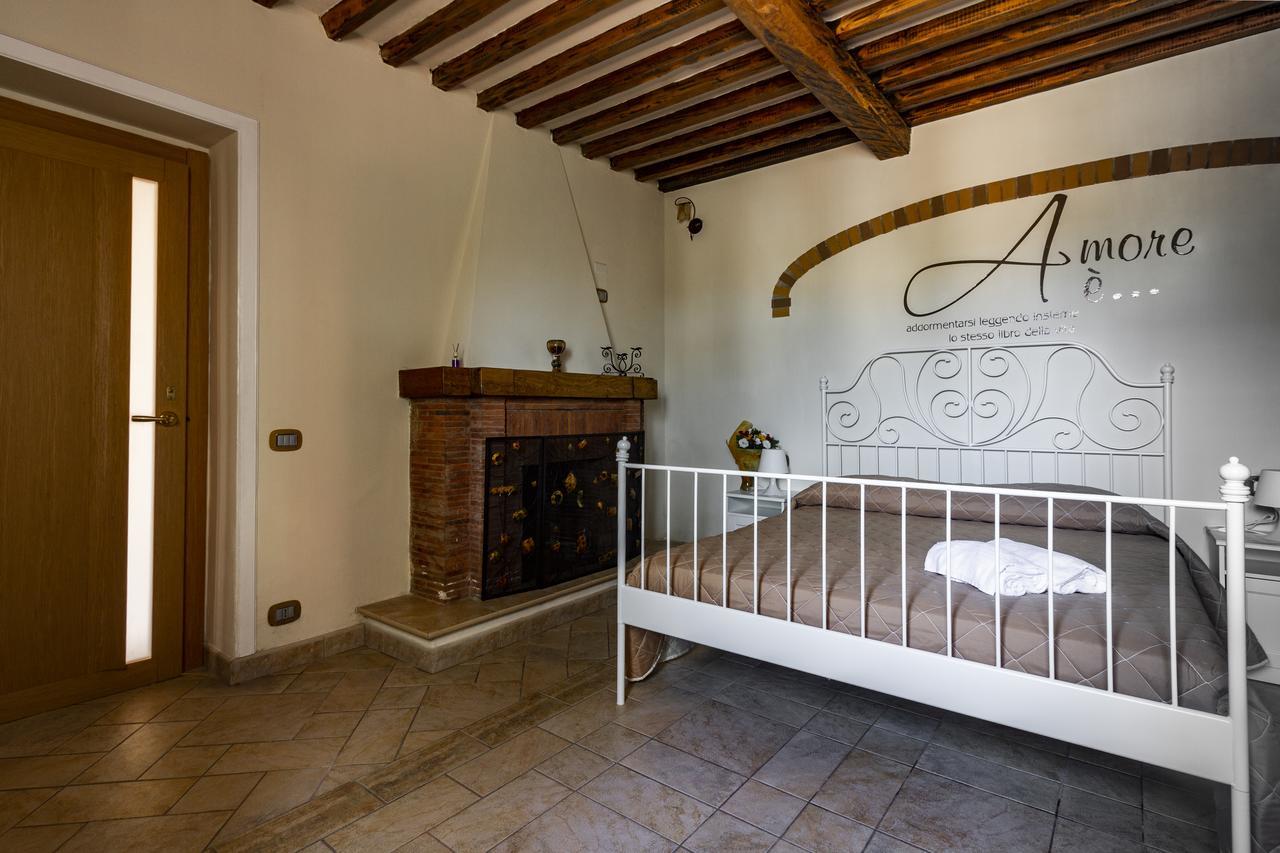 Flori'S Bed and Breakfast Viareggio Exteriör bild